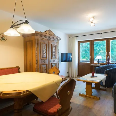 Vollhardt Apartment