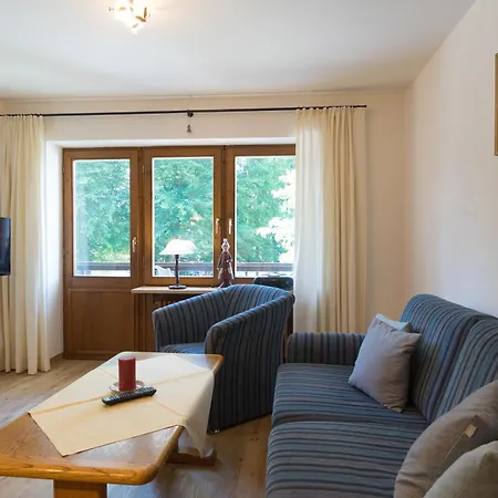 Vollhardt Apartment *