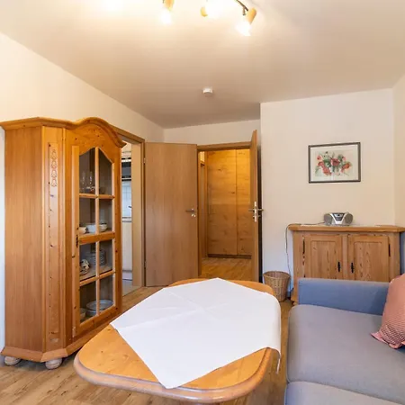 Vollhardt Apartment